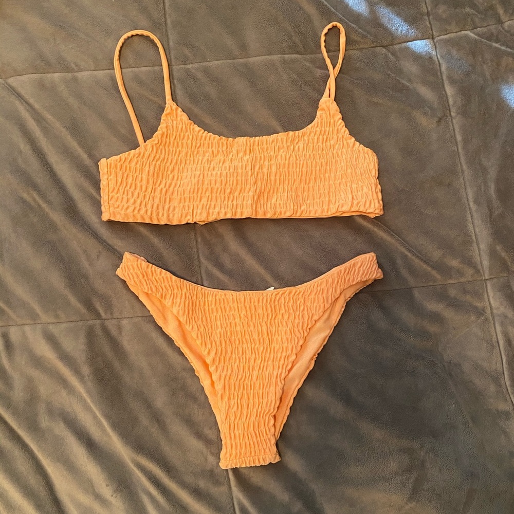 PEACH BIKINI SET